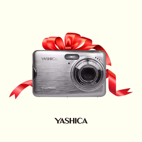 YASHICA EasySnap Digital Camera (Silver)